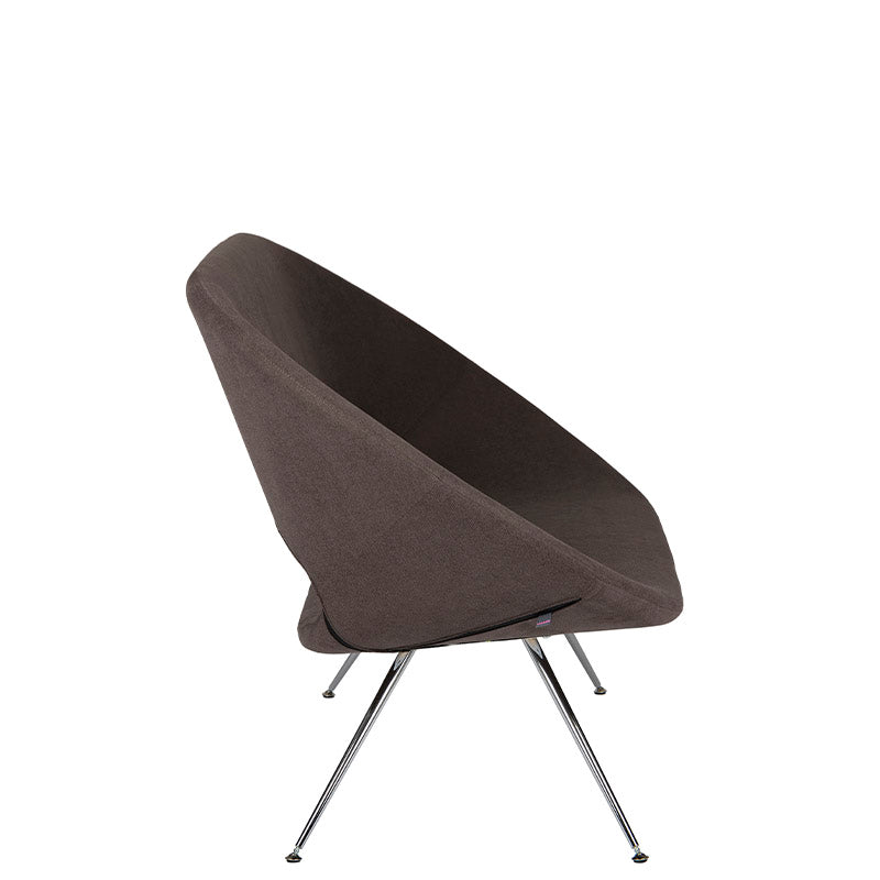 Sillon de Visita modelo Bakkone de Aura Muebles de lado color café