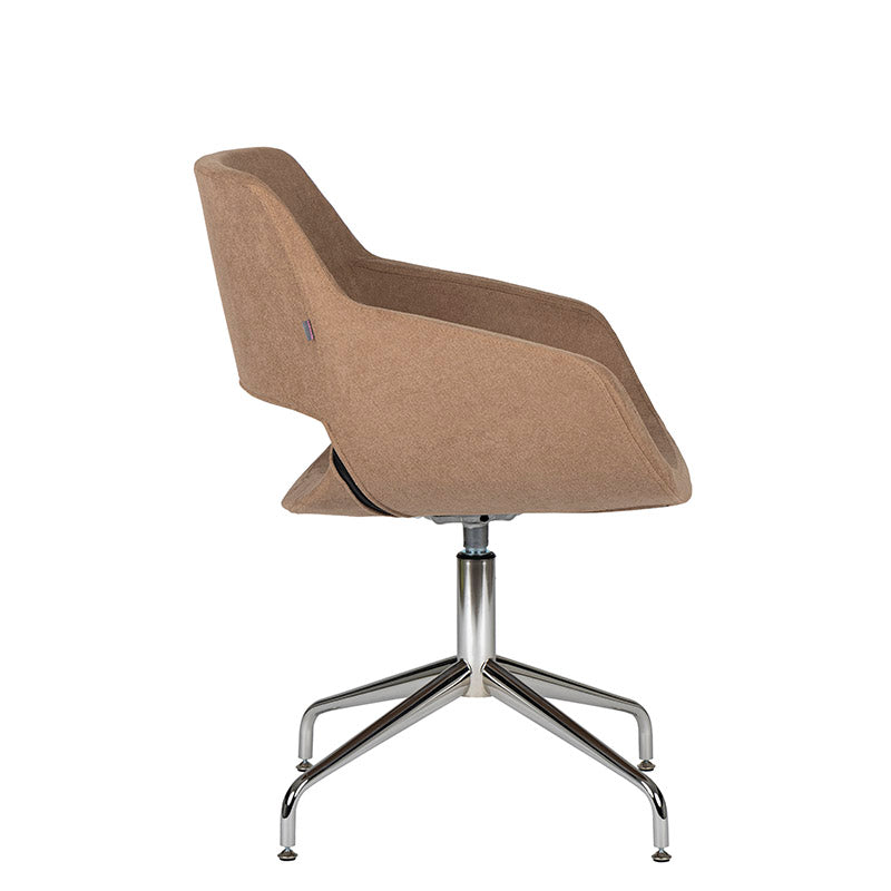 Sillon de visita Flok marón de lado con base fija de cuatro puntas tipo spider cromada