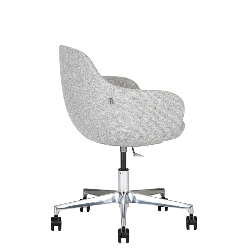 Sillón de Visita kimbra gris claro de lado y atrás con Base de aluminio con rodajas y altura ajustable.