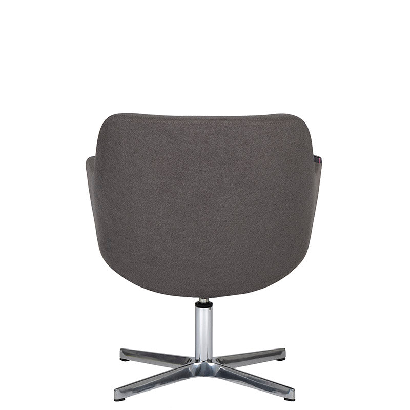 Sillón de Visita modelo Kinzika S de Aura Muebles, la opción perfecta para espacios privados y sociales detrás