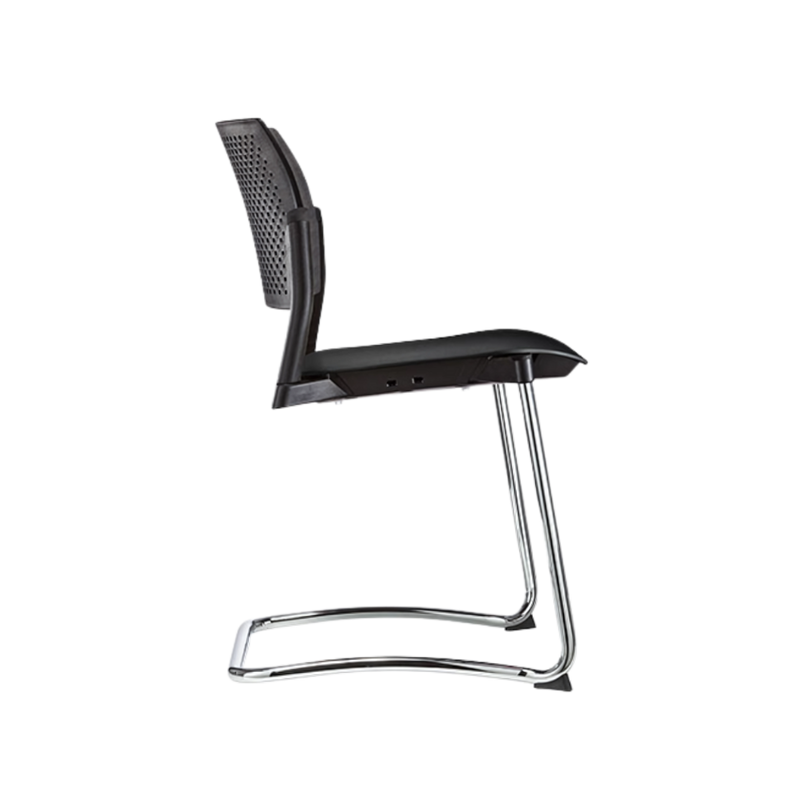 Silla de visita KYOS estructura tipo trineo de acero tubular de 7/8" de diámetro calibre 14 terminado en cromo asiento y respaldo en polipropileno de alta resistencia y duración Aura Muebles modelo OHT-321 cromada