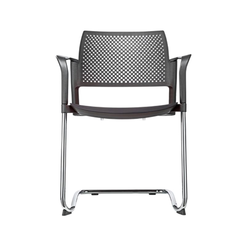 Silla de visita KYOS Estructura de tipo trineo de acero tubular de 7/8" de diámetro calibre 14 terminado en cromo y con descansabrazos de poliuretano en color gris blanco o negro Aura Muebles modelo OHT-322 cromada