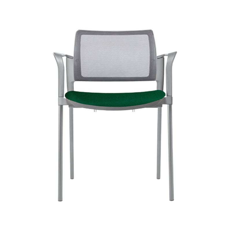 Silla de visita KYOS estructura de acero tubular de 7/8" de diámetro calibre 14 con acabado en pintura epóxica (electrostática) color negro mate o gris y con descansabrazos de poliuretano en color gris o negro Aura Muebles modelo OHV-367