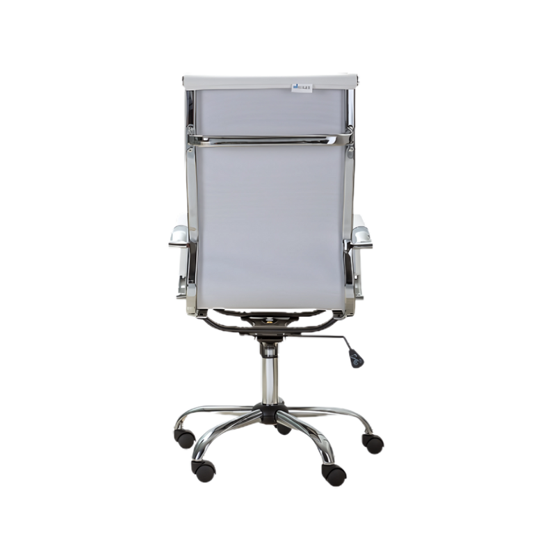 Experimente la comodidad en su oficina con la silla ejecutiva modelo GA-002 A de Aura Muebles. Diseñada con materiales de alta calidad, esta silla ofrece un soporte para su espalda mientras trabaja.