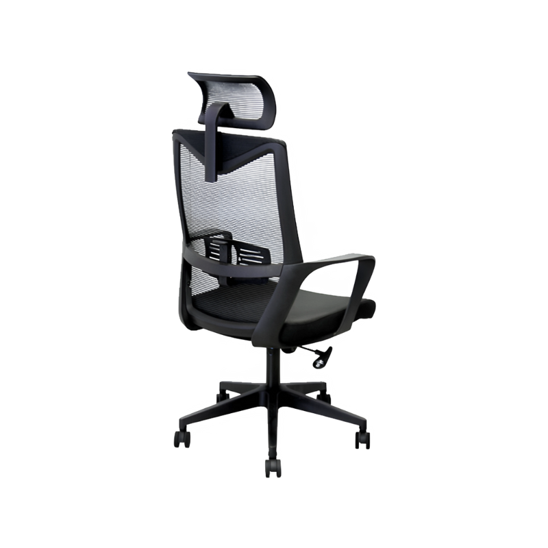 Descubre la comodidad y estilo de la silla ejecutiva modelo NITRO A de Aura Muebles. Diseñada ergonómicamente con materiales duraderos y ajustes personalizables.