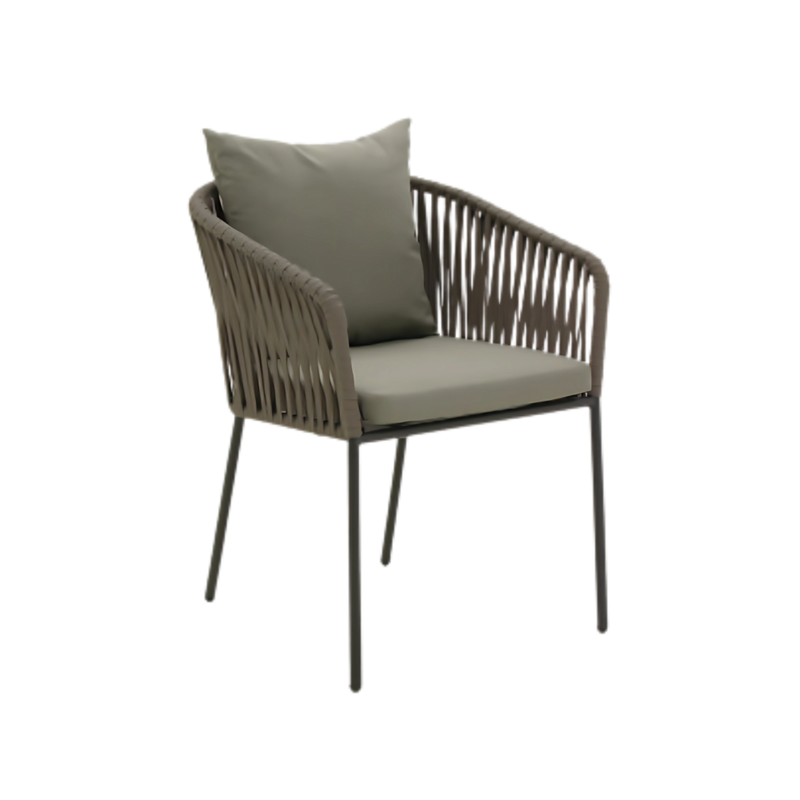 Silla para restaurante Diseñada con materiales de alta calidad esta silla proporciona una experiencia de asiento cómoda y duradera Aura Muebles modelo CANCUN con cojin