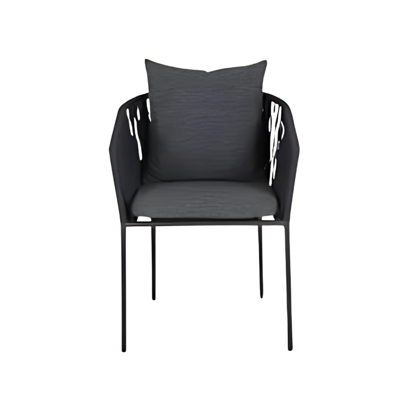 Silla para restaurante Diseñada con materiales de alta calidad esta silla proporciona una experiencia de asiento cómoda y duradera Aura Muebles modelo CANCUN con cojin