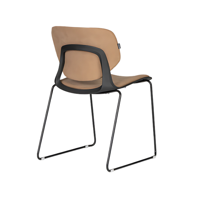 Descubre el cómodo y elegante sillón de visita contract modelo VELA TRINEO de Aura Muebles. Perfecto para salas de espera, su diseño contemporáneo y base tipo trineo crean espacios modernos y profesionales.