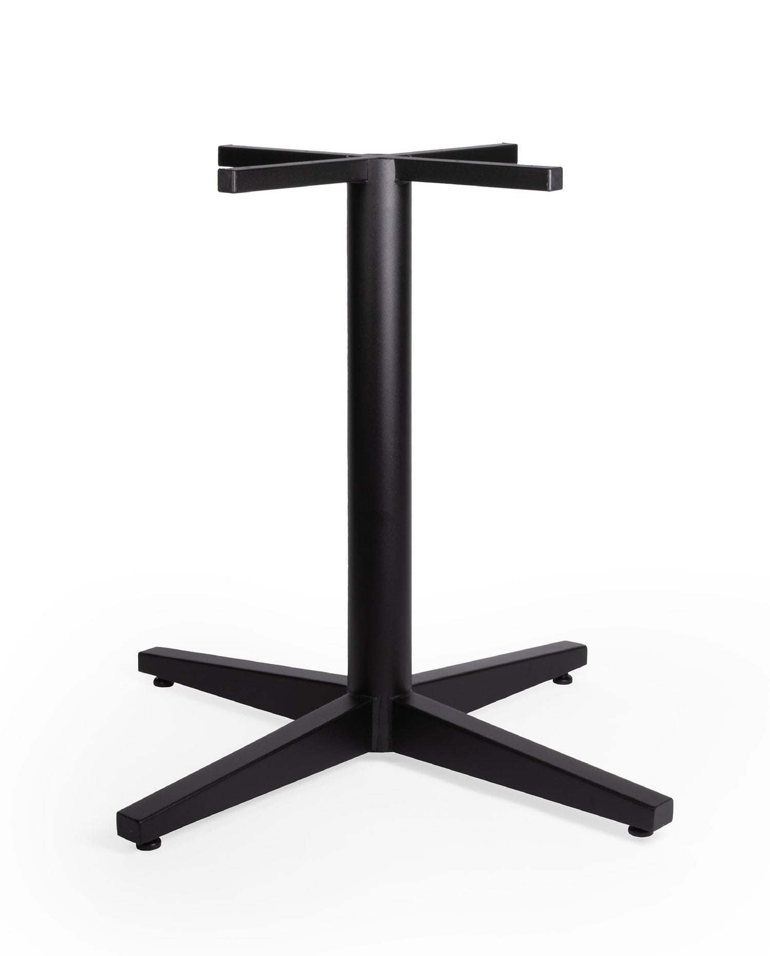 El Pedestal 300-BL es una base robusta y elegante en acero negro, diseñada para soportar mesas circulares de hasta 120 cm de diámetro. Excelente opción para espacios corporativos, cafeterías o áreas de descanso que requieren estabilidad y estilo moderno.