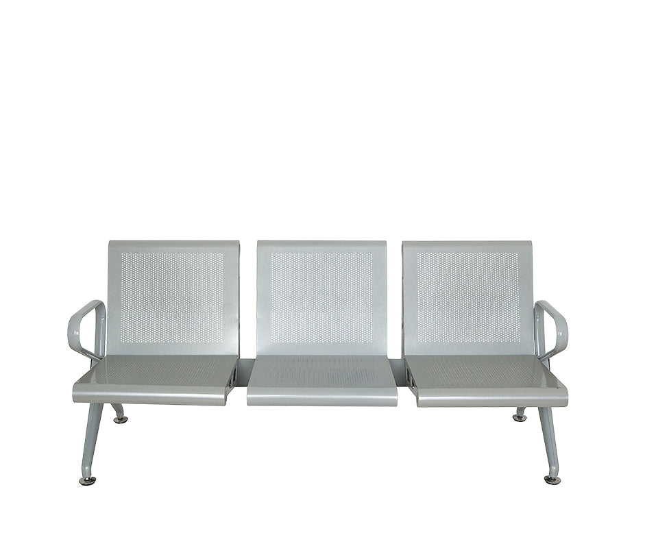 Imagen frontal de banca de espera AE-19-3P con diseño metálico reforzado.