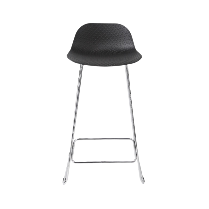 Banco alto moderno con asiento de polipropileno y estructura metálica cromada. Ideal para barras y cafeterías. Disponible en blanco, negro y gris.