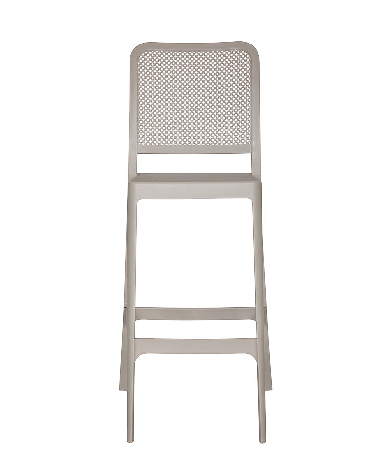 Banco para exterior modelo AR-401C color arena visto en ángulo frontal.