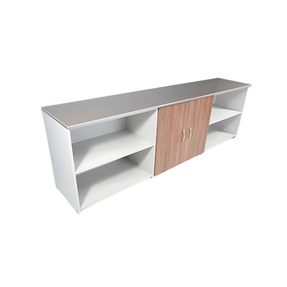 Credenza con 2 puertas fabricada en melamina cuenta con 2 entrepaños movibles acabados en todos los cantos en pvc de 1mm y niveladores Aura Muebles modelo TROYA