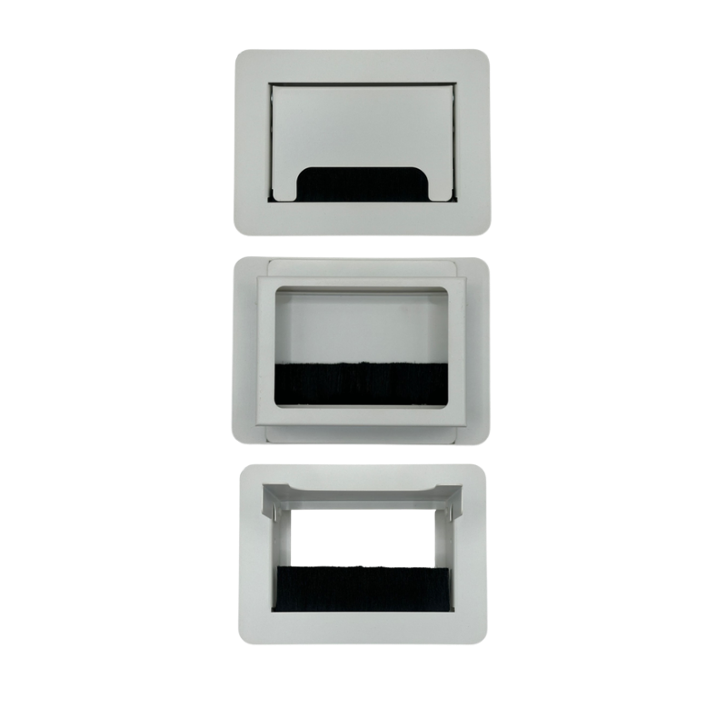 Pasacables MONACO Peso y dimensiones de 15.4 cm largo x 11.1 cm ancho medidas externas de marco superior 11.6 cm largo x 8.2 cm ancho medidas internas Aura Muebles modelo PSCPAS1