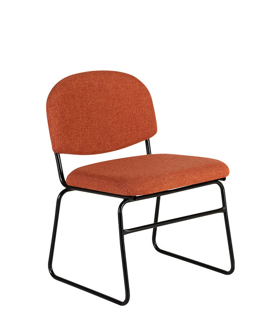 Silla de visita AB-750 vista en ángulo 3/4 con asiento amplio y respaldo curvo.