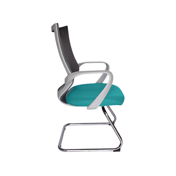 Silla de visita ejecutiva EQUA color gris base trineo de acero tubular redondo de 1" de diámetro calibre 14 con terminado en cromo brazos de polipropileno semi-rígido Aura Muebles modelo OHV-188