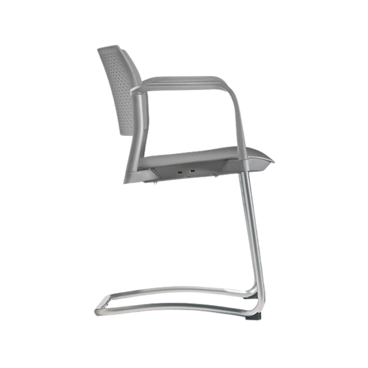 Silla de visita KYOS estructura tipo trineo de acero tubular de 7/8" de diámetro calibre 14 con acabado en pintura epóxica (electrostática) color negro mate o gris y con descansabrazos de poliuretano en color gris blanco o negro Aura Muebles modelo OHT-320