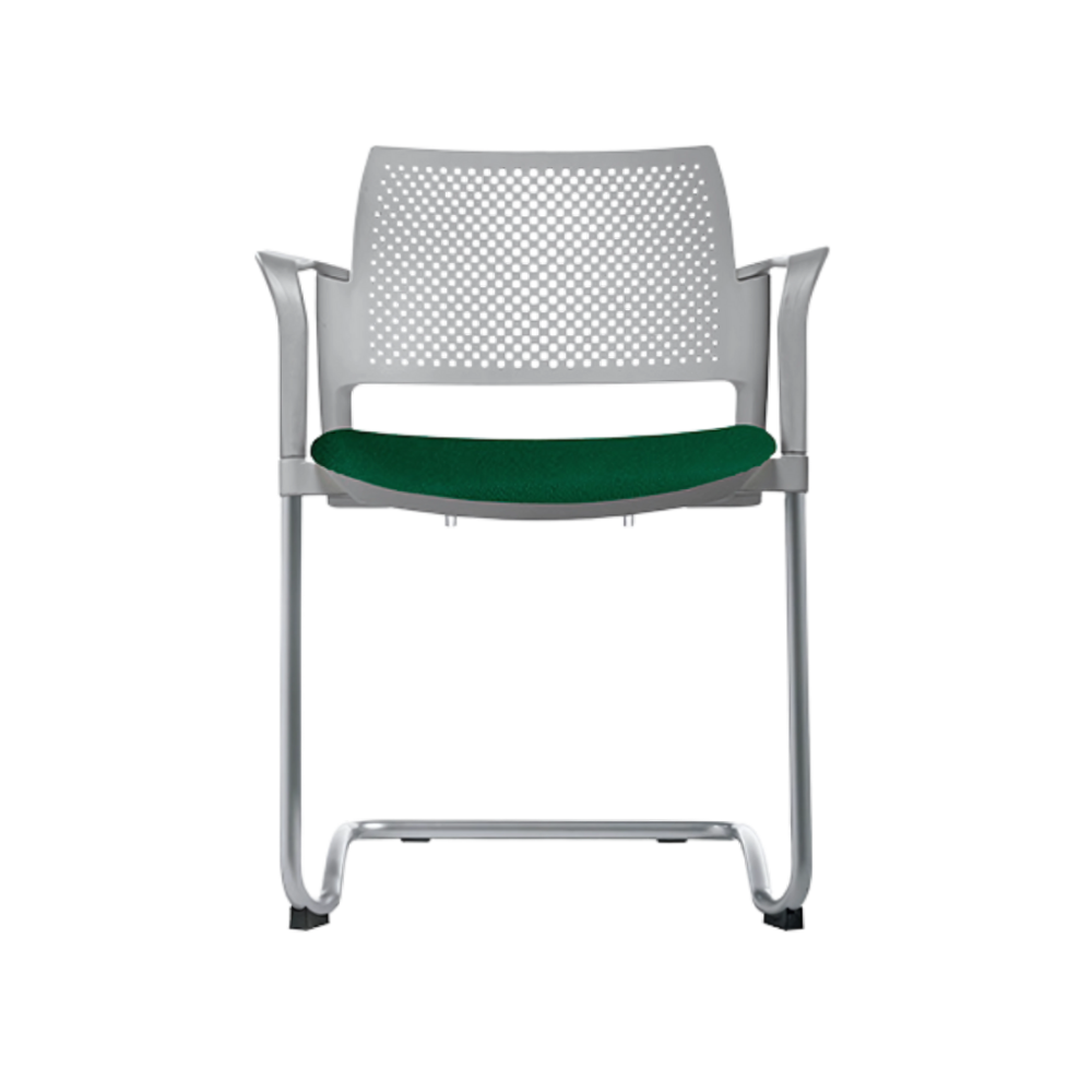 Silla de visita KYOS estructura tipo trineo de acero tubular de 7/8" de diámetro calibre 14 con acabado en pintura epóxica (electrostática) color negro mate o gris blanco o negro Aura Muebles modelo OHT-356