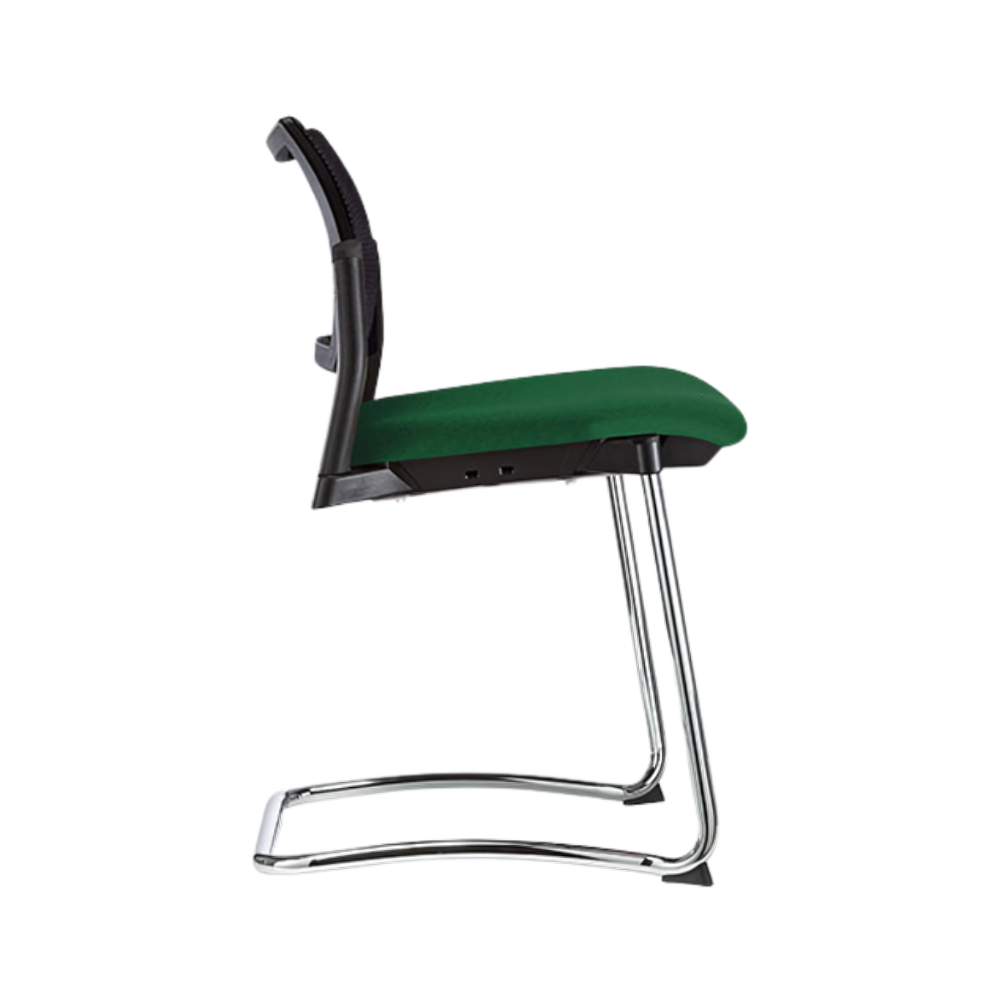 Silla de visita KYOS Estructura Tipo trineo de acero tubular de 7/8" de diámetro calibre 14 terminado en cromo Respaldo En malla diseño ergonómico Aura Muebles modelo OHT-375 cromada