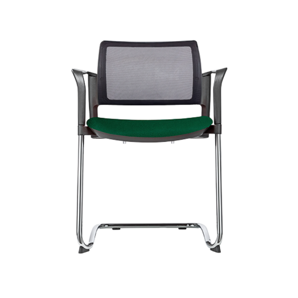 Silla de visita KYOS Estructura Tipo trineo de acero tubular de 7/8" de diámetro calibre 14 terminado en cromo y con descansabrazos de poliuretano en color gris o negro Aura muebles modelo OHT-376 cromada