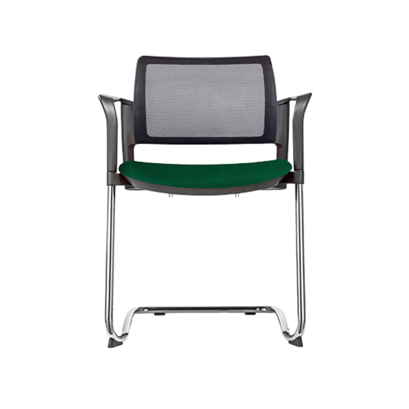 Silla de visita KYOS Estructura Tipo trineo de acero tubular de 7/8" de diámetro calibre 14 terminado en cromo y con descansabrazos de poliuretano en color gris o negro Aura muebles modelo OHT-376 cromada