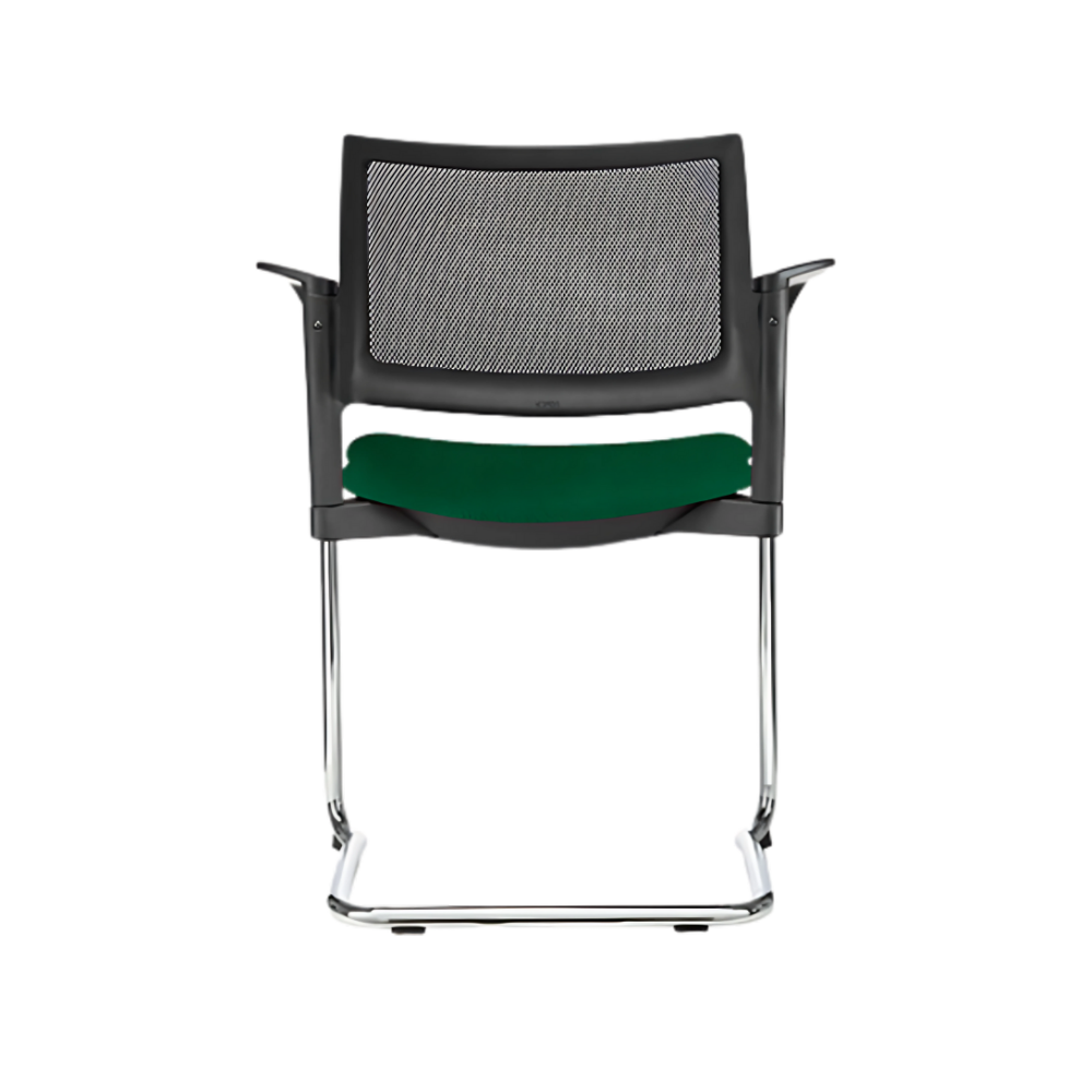 Silla de visita KYOS Estructura Tipo trineo de acero tubular de 7/8" de diámetro calibre 14 terminado en cromo y con descansabrazos de poliuretano en color gris o negro Aura muebles modelo OHT-376 cromada