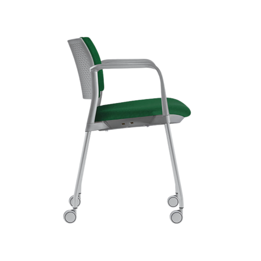 La silla de visita modelo KYOS OHV-332 de Aura Muebles combina comodidad en tu oficina. Con su diseño moderno, estructura resistente y tapizado de alta calidad.