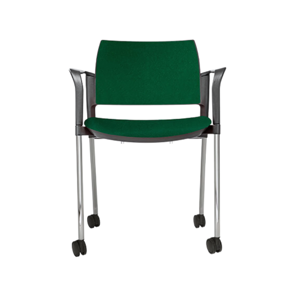 Silla de visita KYOS estructura de acero tubular de 7/8" de diámetro calibre 14 terminado en cromo con rodajas giratorias tipo dual en color negro y con descansabrazos de poliuretano en color gris blanco o negro Aura Muebles modelo OHV-356 cromada