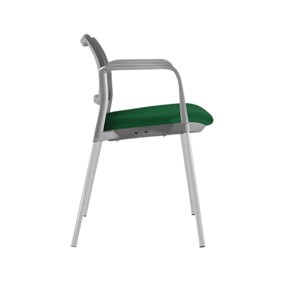 Silla de visita KYOS estructura de acero tubular de 7/8" de diámetro calibre 14 con acabado en pintura epóxica (electrostática) color negro mate o gris y con descansabrazos de poliuretano en color gris o negro Aura Muebles modelo OHV-367