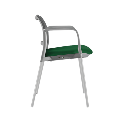 Silla de visita KYOS estructura de acero tubular de 7/8" de diámetro calibre 14 con acabado en pintura epóxica (electrostática) color negro mate o gris y con descansabrazos de poliuretano en color gris o negro Aura Muebles modelo OHV-367