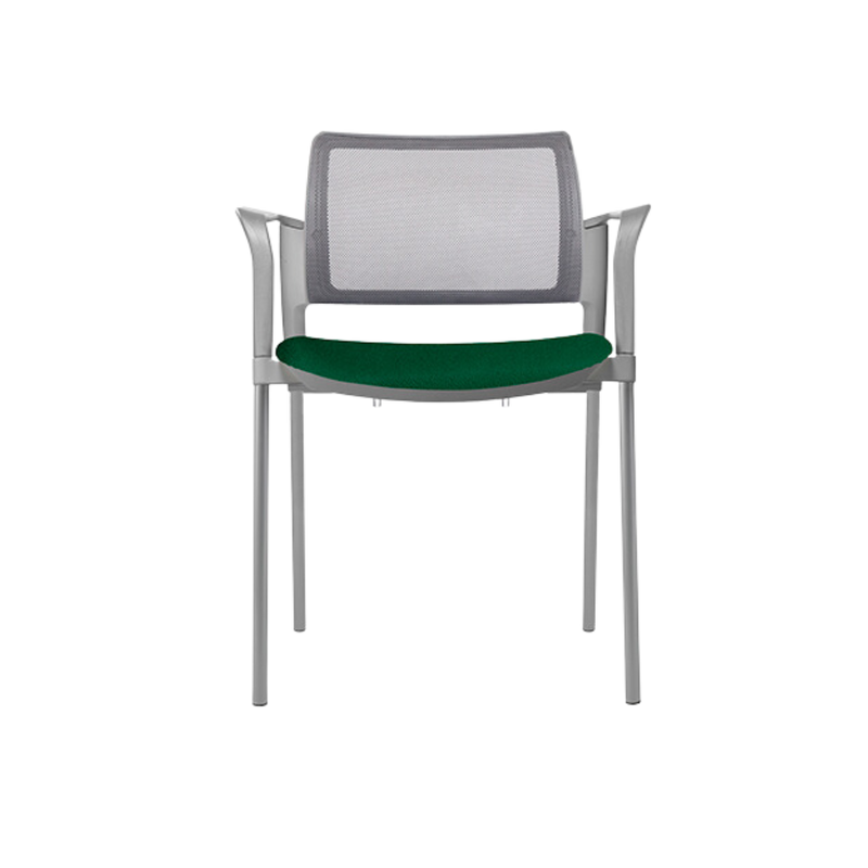 Silla de visita KYOS estructura de acero tubular de 7/8" de diámetro calibre 14 con acabado en pintura epóxica (electrostática) color negro mate o gris y con descansabrazos de poliuretano en color gris o negro Aura Muebles modelo OHV-367