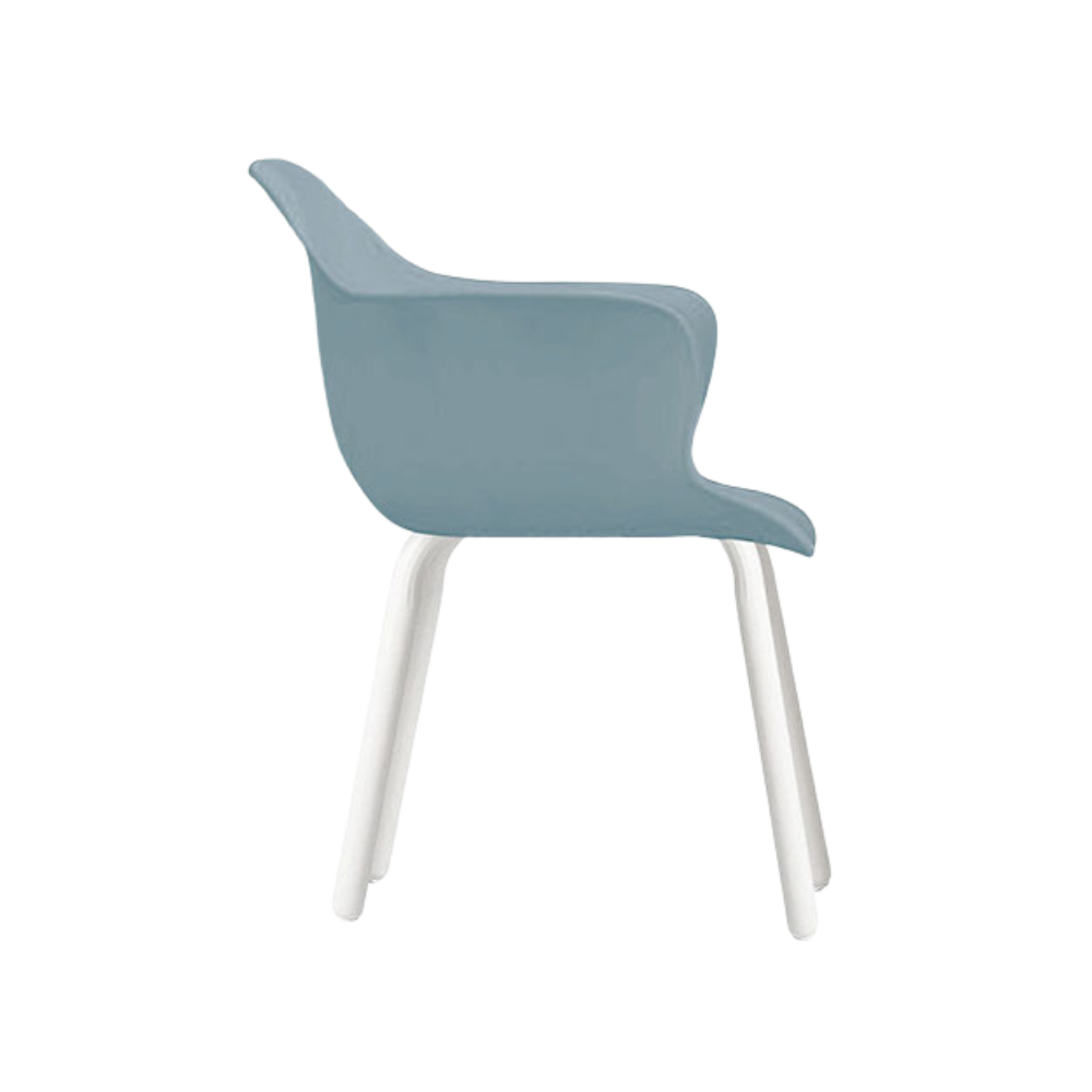 Silla de visita PENGUIN Respaldo asiento y brazos De una sola pieza en polipropileno con fibra de vidrio de alta resistencia y duración Patas De dos piezas en acero tubular redondo con acabado de pintura epóxica Aura Muebles modelo OHV-7067F