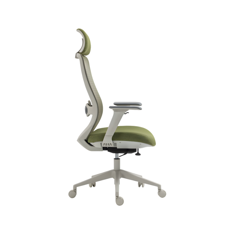 Silla ejecutiva con cabecera y soporte lumbar ajustable. Diseño ergonómico ideal para oficinas. ¡Comodidad y estilo en tu espacio de trabajo!