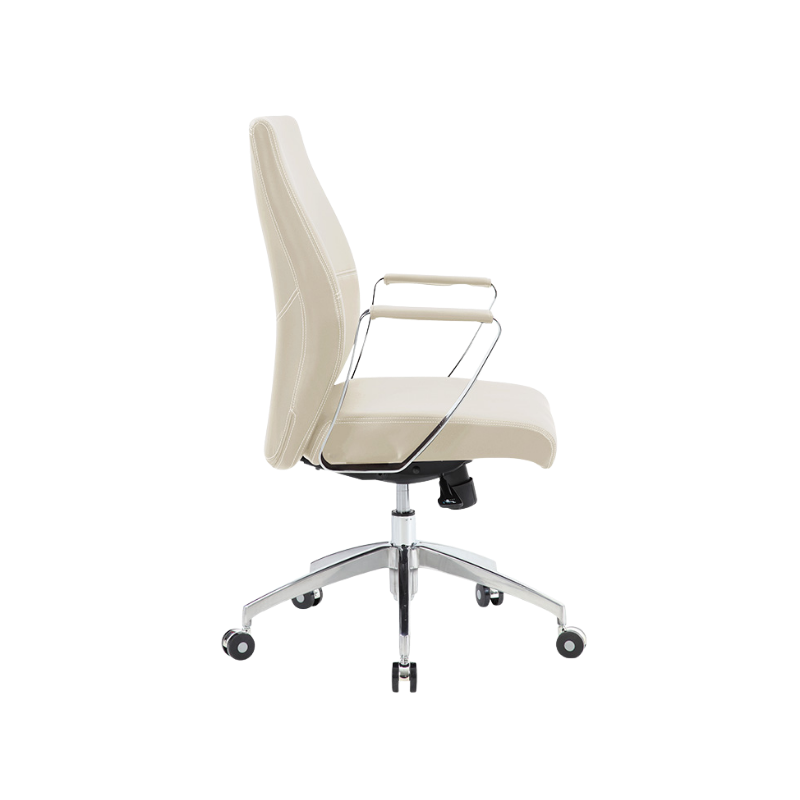 Silla ejecutiva modelo AC-15 con respaldo alto, base cromada y ajuste reclinable. Elegancia y confort ideales para oficinas modernas y ejecutivos.