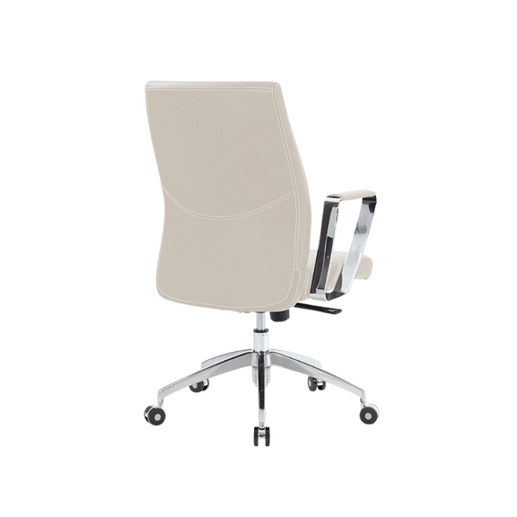 Silla ejecutiva modelo AC-15 con respaldo alto, base cromada y ajuste reclinable. Elegancia y confort ideales para oficinas modernas y ejecutivos.