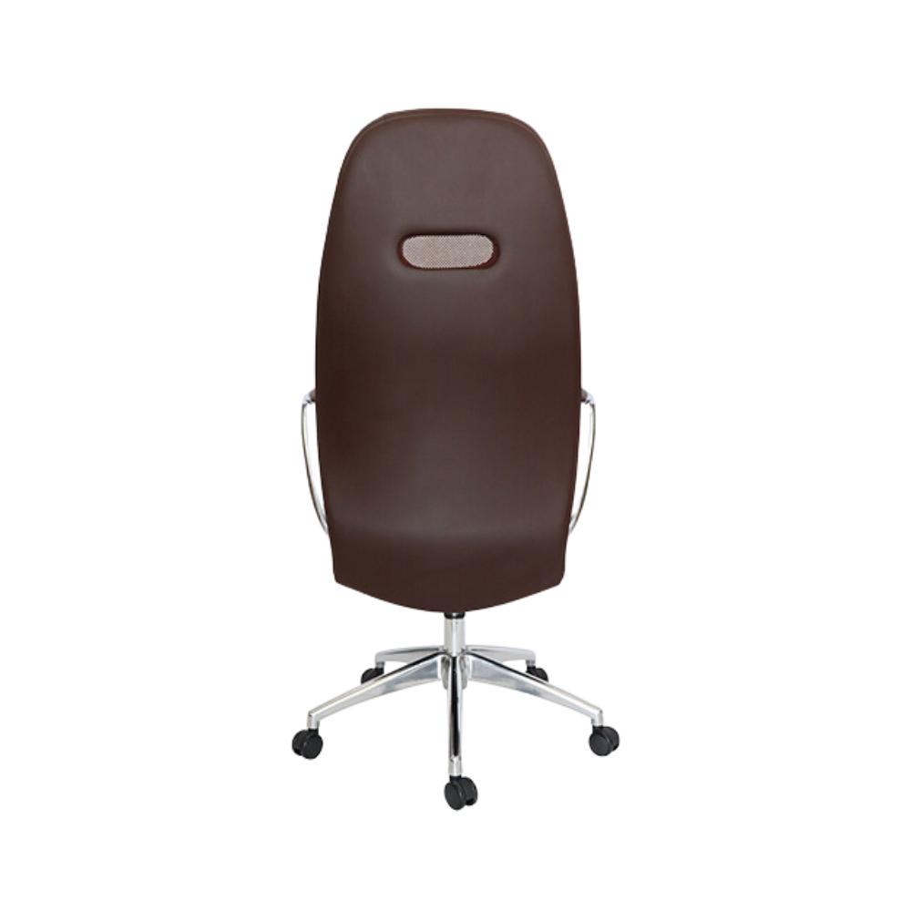 Silla ejecutiva  Brazos de aluminio fundido y pulidos con terminado natural Acojinados y tapizados en soft revolving leather color chocolate Asiento y respaldo De respaldo alto con cabecera hule espuma laminado flexible ALUFSEN Aura Muebles modelo OHE-405