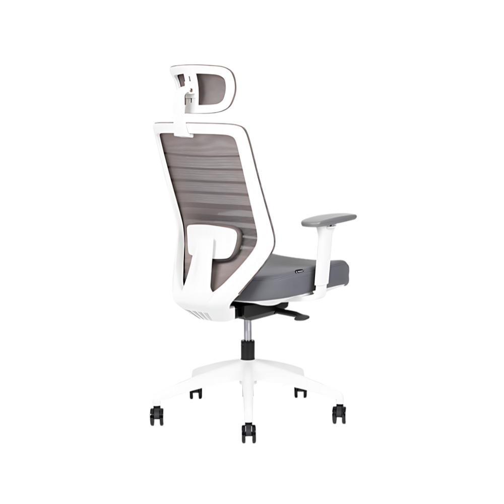 Encuentra la silla ejecutiva modelo DELTA respaldo alto en Aura Muebles. Combina elegancia y ergonomía para brindar confort y soporte lumbar excepcional en tu oficina.