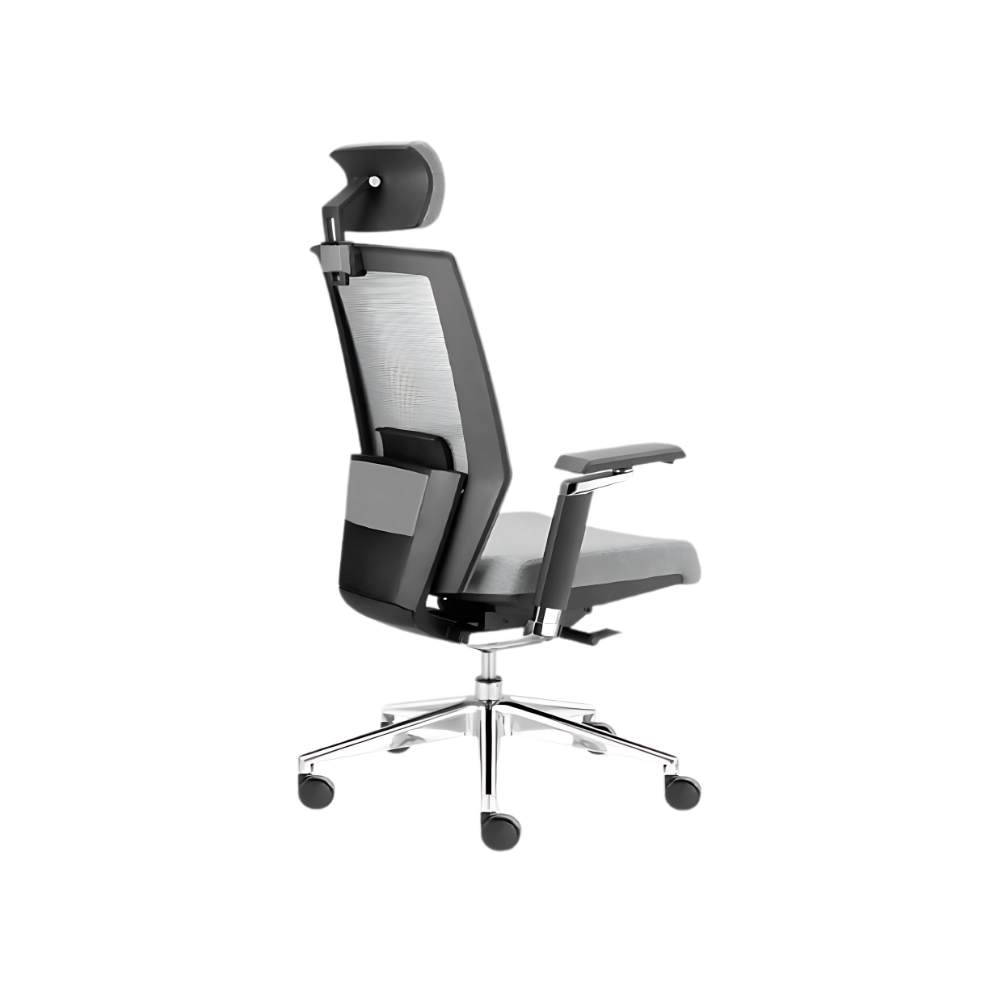 Descubre la silla ejecutiva modelo DINAMARCA de Aura Muebles. Ajustable, con soporte lumbar y ruedas giratorias, es perfecta para largas jornadas en tu escritorio. 
