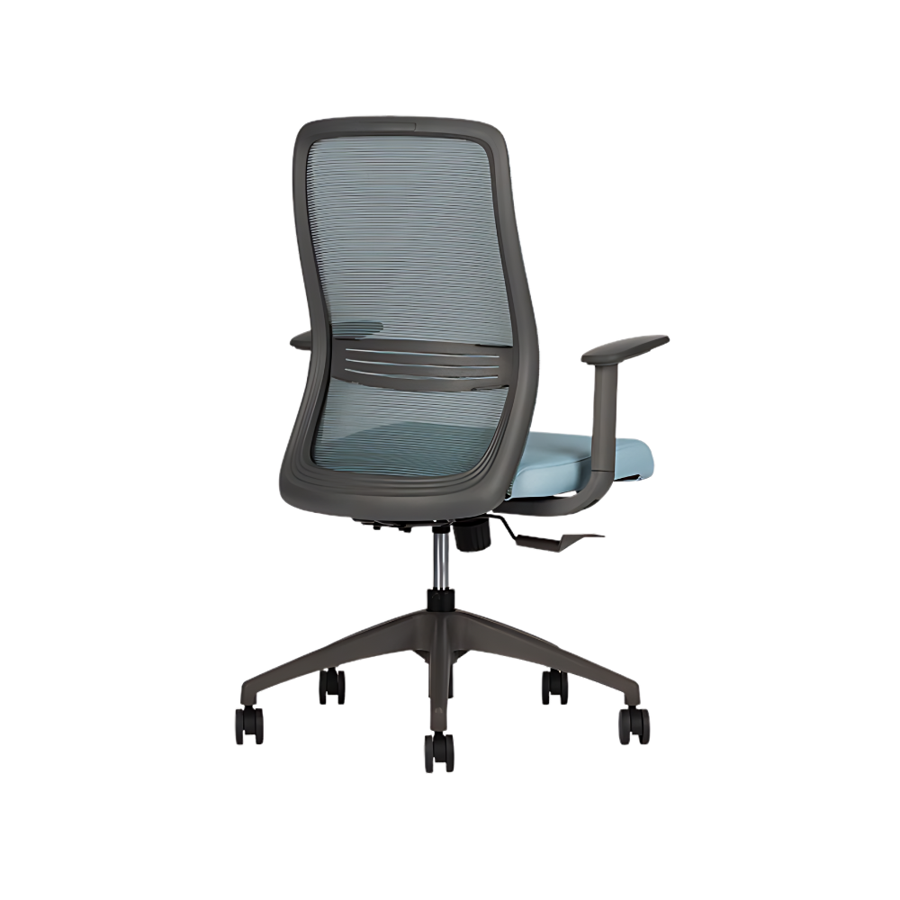 Encuentra la silla ejecutiva modelo EVOX respaldo bajo en Aura Muebles. Combina estilo y confort para brindarte soporte y comodidad durante largas horas de trabajo en oficinas modernas.