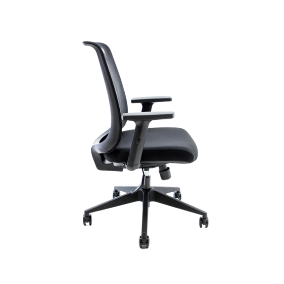 Descubre la silla operativa modelo AB-20 de Aura Muebles, una excelente opción para mejorar la comodidad en el lugar de trabajo. Ajuste de altura y materiales de calidad para garantizar  rendimiento a largo plazo.
