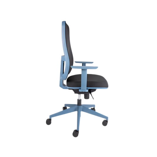 Encuentra la silla operativa modelo BLAZE OHE-23 en color Azul profundo, perfecta para tu espacio de trabajo. Disfruta de su diseño ergonómico y comodidad durante largas horas laborales.