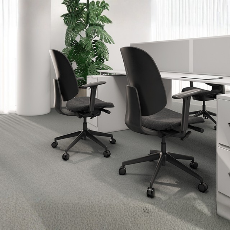 Silla operativa ergonómica OHE-2006 negra.