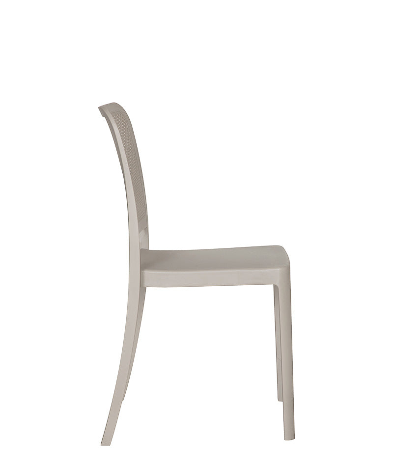 Vista lateral de la silla para exterior AR-401A color arena.