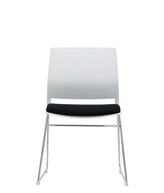 Vista frontal de silla para restaurante modelo A-600T con asiento tapizado