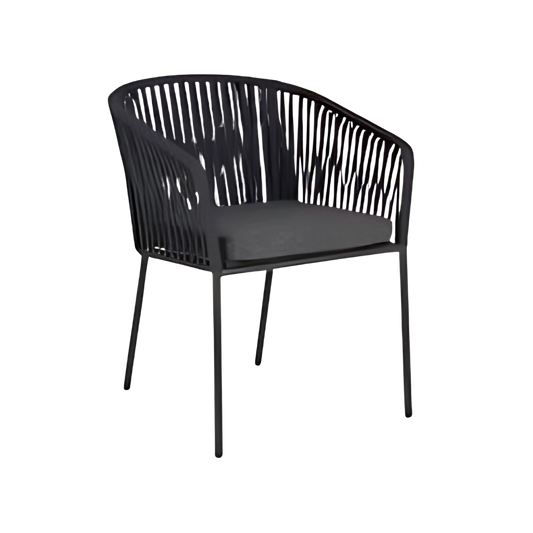 Silla para restaurante Su diseño ergonómico proporciona un soporte óptimo para la espalda lo que garantiza una postura saludable para largas horas de uso Aura Muebles modelo CANCUN sin cojin