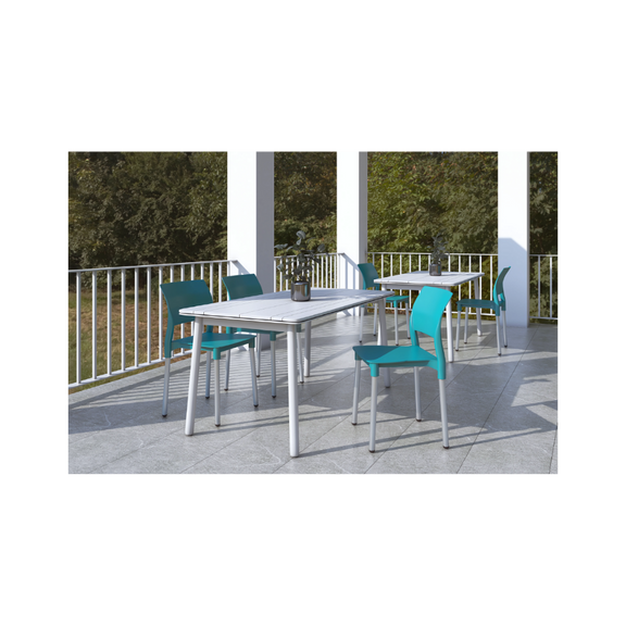 Silla para restaurante Asiento y respaldo de una sola pieza en polipropileno de alta resistencia y duración para intemperie resistente a los rayos ultravioleta (UV) y al ambiente salino REEF Aura Muebles modelo OHV-62