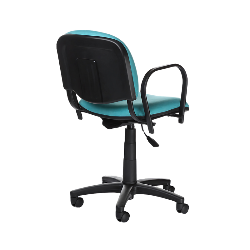 Silla secretarial ISO P Mecanismo fijo ajuste de altura de asiento neumático por palanca con coderas Aura Muebles modelo APIPA