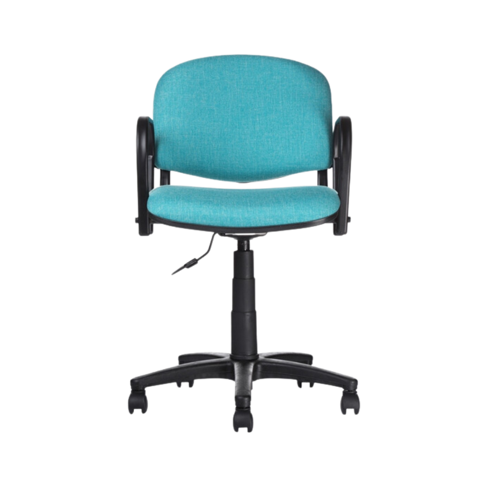 Silla secretarial ISO P Mecanismo fijo ajuste de altura de asiento neumático por palanca con coderas Aura Muebles modelo APIPA