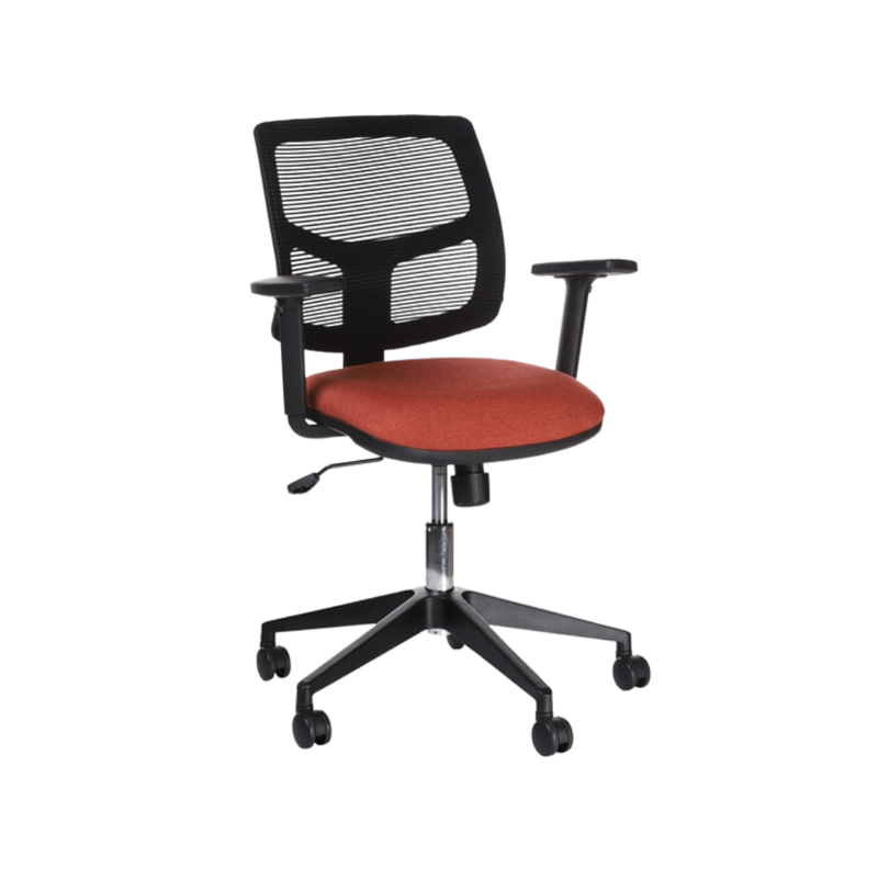 Silla secretarial con mecanismo basculante cuenta con ajuste de reclinación de respaldo con bloqueo y ajuste de altura de asiento neumático por palanca Aura Muebles modelo RALLY V