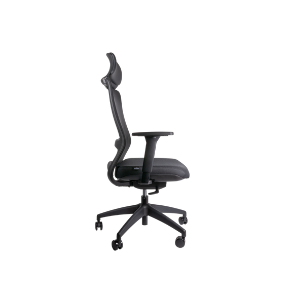La silla ejecutiva WICKER OHE-140, está diseñada para ofrecer más comodidad y adecuar la postura para mejora su productividad. Conócela en Aura Muebles.